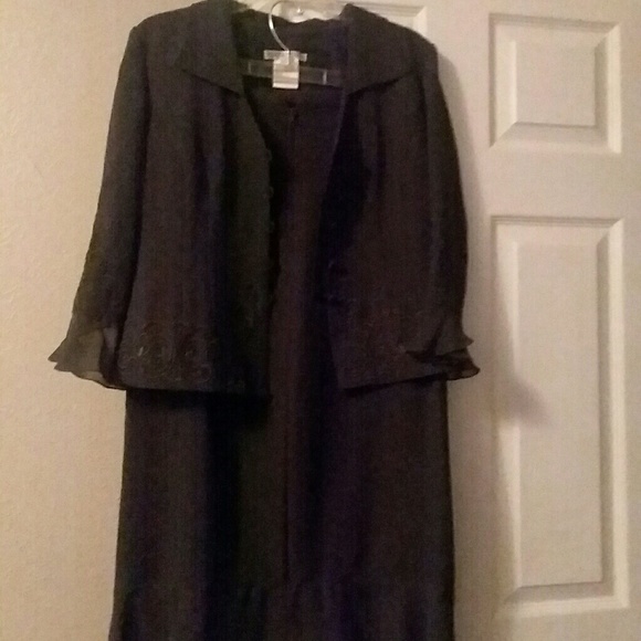 Dress set - Picture 1 of 1